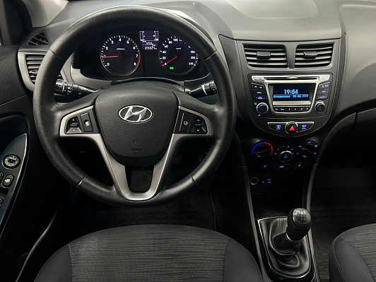 Hyundai Solaris Active, 2015 года, пробег 206000 км