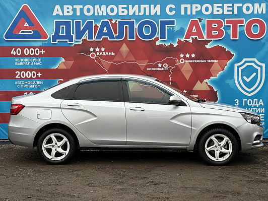 Lada (ВАЗ) Vesta Comfort Multimedia, 2017 года, пробег 256295 км