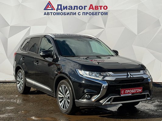 Mitsubishi Outlander Intense+, 2021 года, пробег 165000 км
