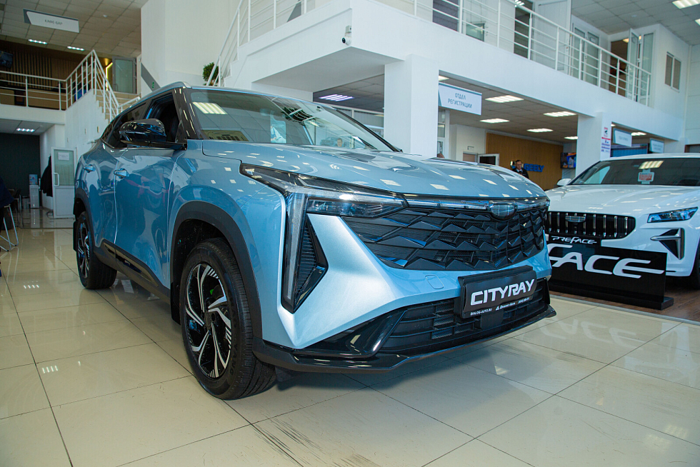 Geely Cityray Luxury, голубой