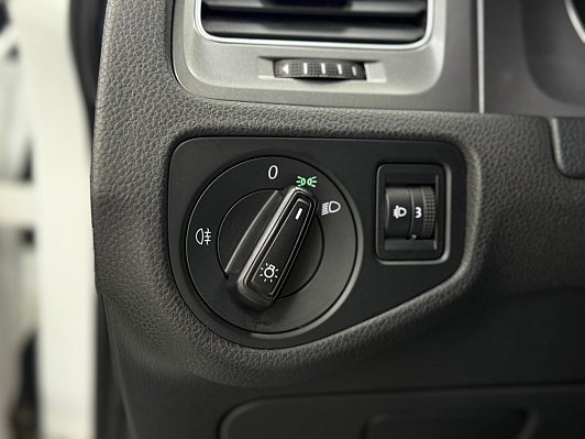 Volkswagen Golf, 2014 года, пробег 300000 км