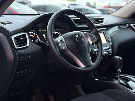 Nissan X-Trail SE, 2016 года, пробег 213485 км