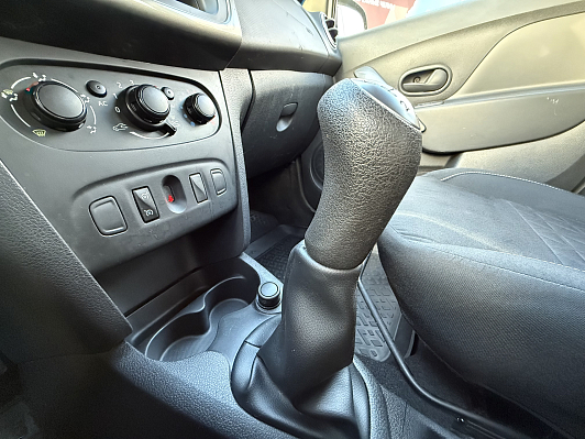 Renault Sandero Confort, 2014 года, пробег 202365 км