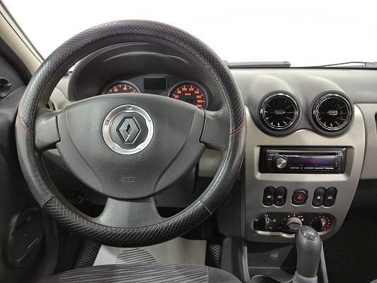 Renault Logan Expression, 2011 года, пробег 114916 км