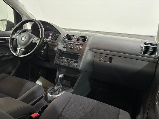 Volkswagen Touran Highline, 2014 года, пробег 187302 км