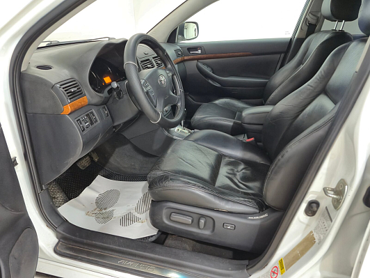 Toyota Avensis Люкс, 2007 года, пробег 293502 км