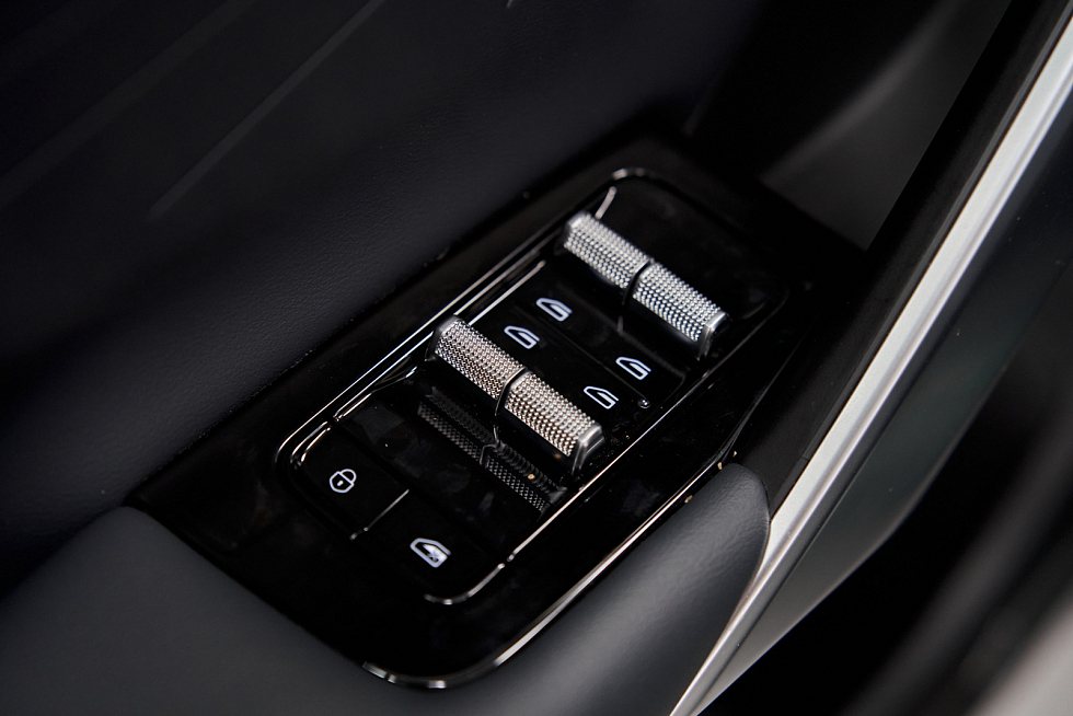 Geely Atlas Flagship Sport, зеленый