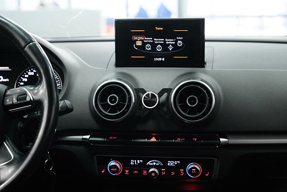 Audi A3 Attraction, 2014 года, пробег 147911 км