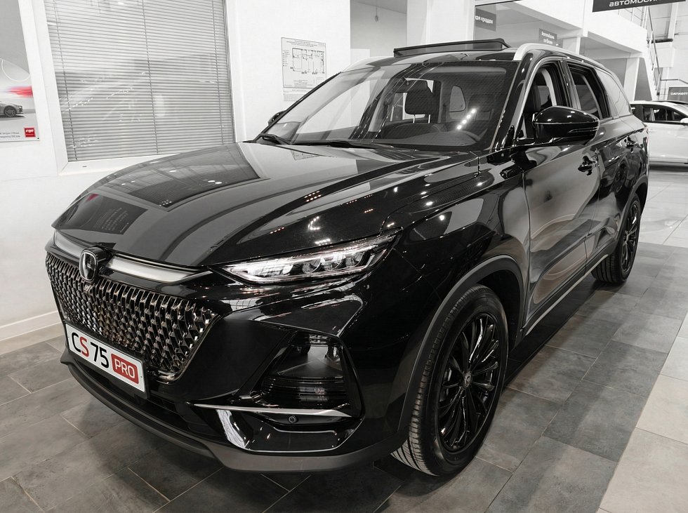 Changan CS75 Pro Техно 5 мест, черный