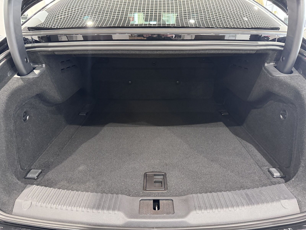 Hongqi H9 Deluxe Business, черный