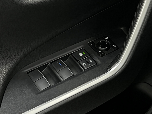 Toyota RAV4 Style, 2021 года, пробег 77492 км