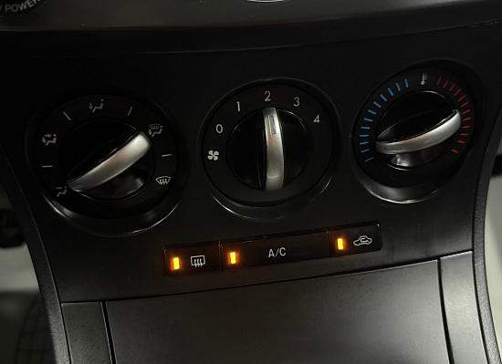 Mazda 3 Touring, 2012 года, пробег 186457 км