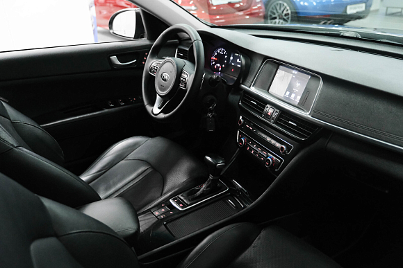 Kia Optima Luxe, 2018 года, пробег 171796 км