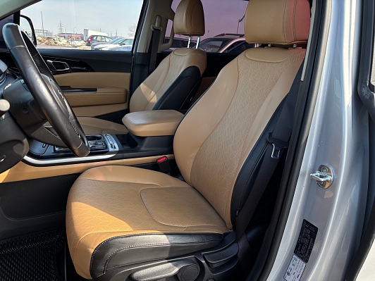 Kia Carnival, 2021 года, пробег 49142 км