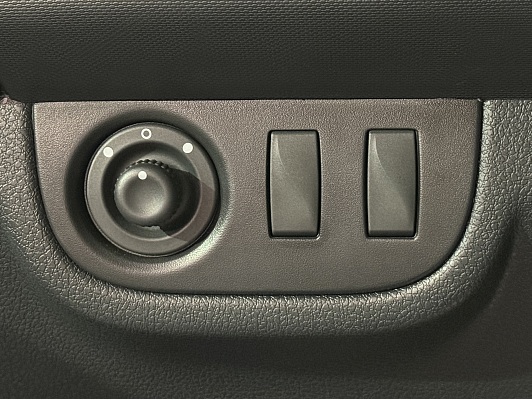 Renault Logan Stepway Drive, 2019 года, пробег 64000 км