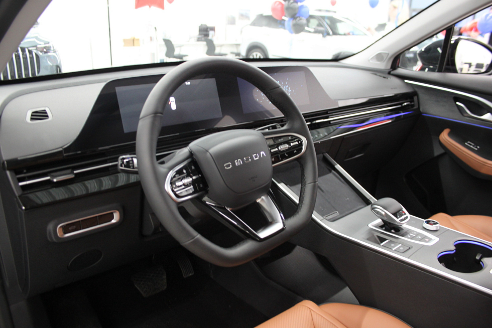 Omoda C5 Актив, серый
