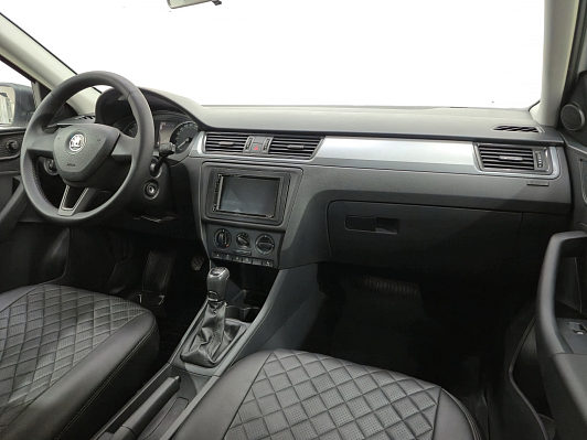 Skoda Rapid Hockey Edition Active, 2017 года, пробег 132059 км