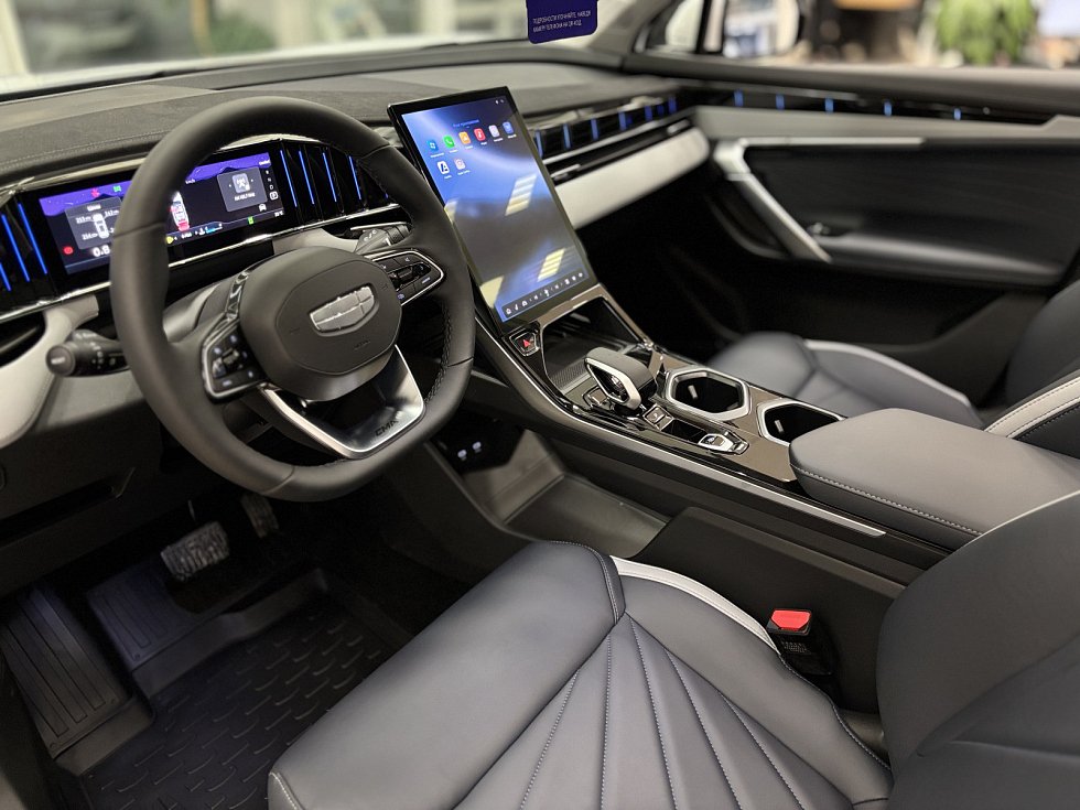 Geely Atlas Luxury, белый