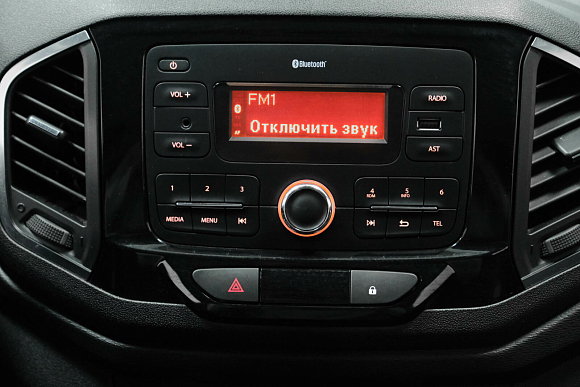 Lada (ВАЗ) XRAY Comfort, 2018 года, пробег 40000 км