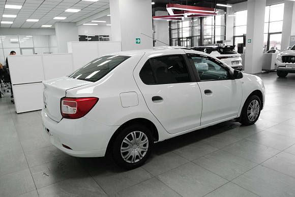 Renault Logan Drive, 2020 года, пробег 99513 км