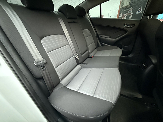 Kia Cerato Premium, 2019 года, пробег 124000 км