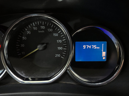 Renault Logan Confort, 2015 года, пробег 97473 км