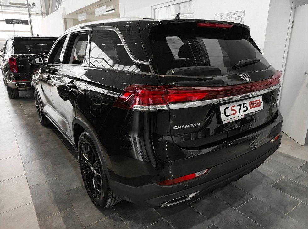 Changan CS75 Pro Техно 5 мест, черный