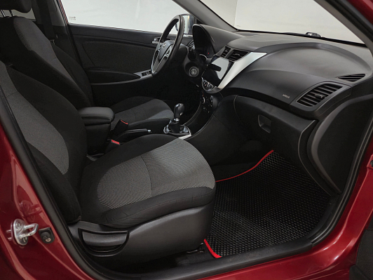 Hyundai Solaris Active, 2014 года, пробег 195945 км