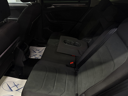 Volkswagen Tiguan Highline, 2018 года, пробег 124500 км