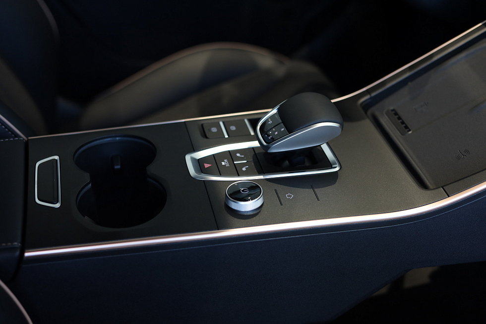 Omoda C5 Стиль (2024), черный