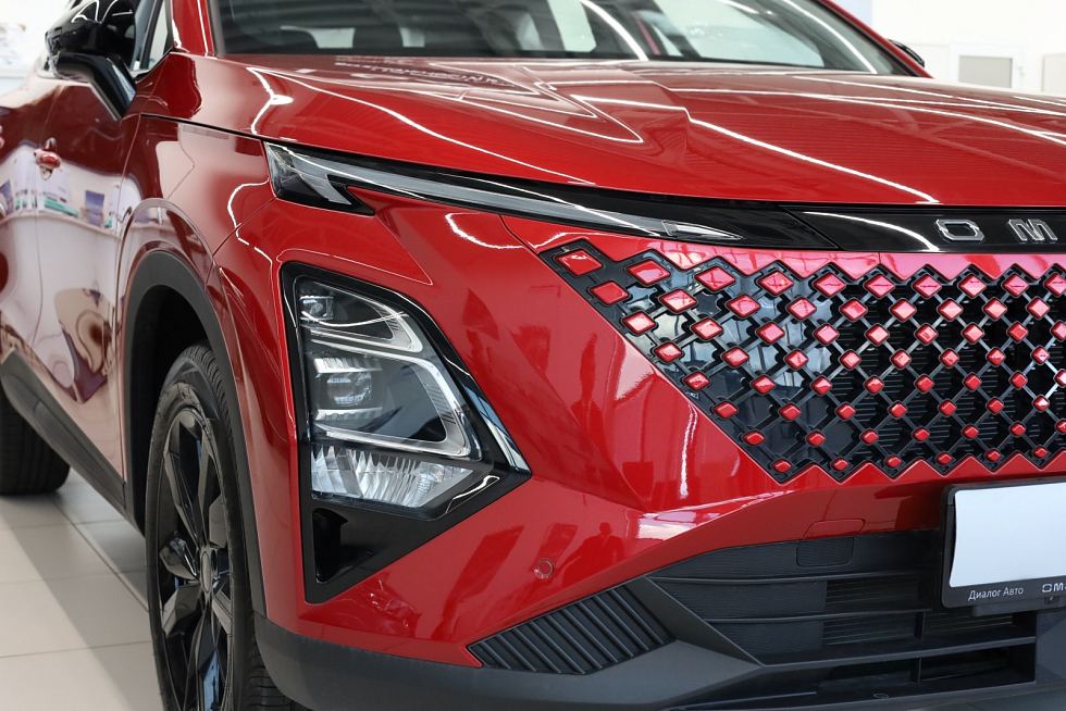 Omoda C5 Актив, красный