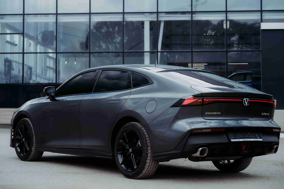 Changan UNI-V Tech, серый