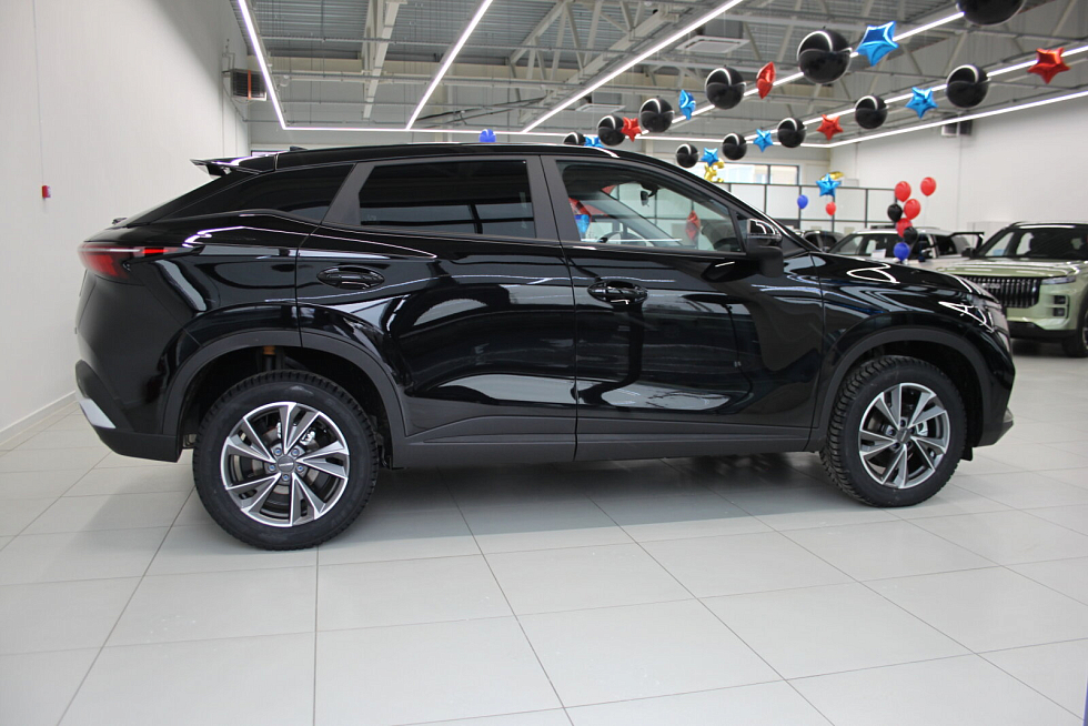 Omoda C5 Drive, черный