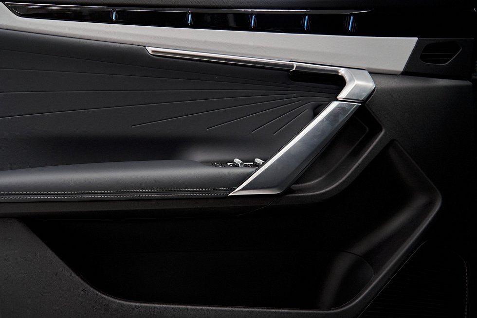 Geely Atlas Флагман, зеленый