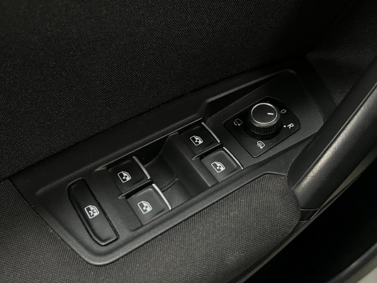 Volkswagen Tiguan, 2018 года, пробег 124000 км