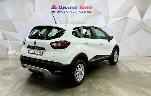 Renault Kaptur Drive, 2020 года, пробег 53077 км