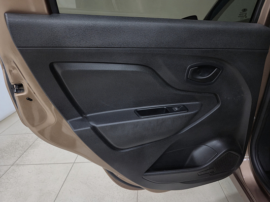 Lada (ВАЗ) XRAY Comfort, 2017 года, пробег 143590 км