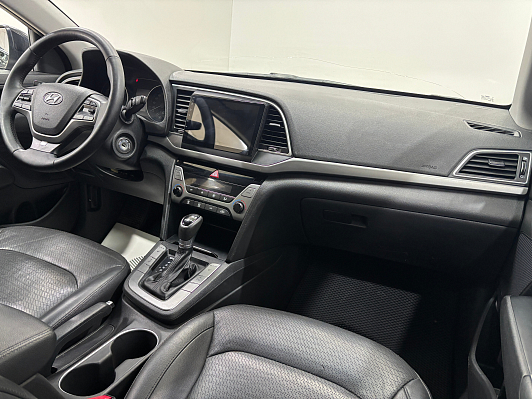 Hyundai Elantra Comfort + Style + High-Tech, 2016 года, пробег 193268 км