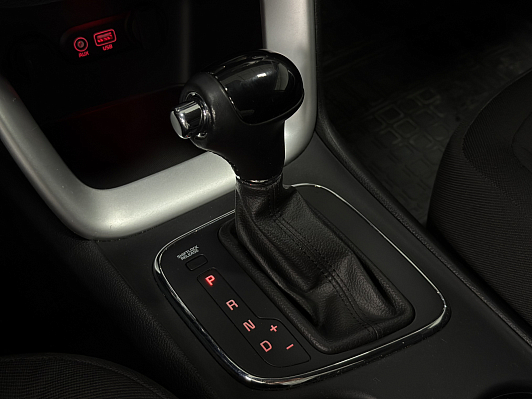 Kia Ceed, 2018 года, пробег 100000 км