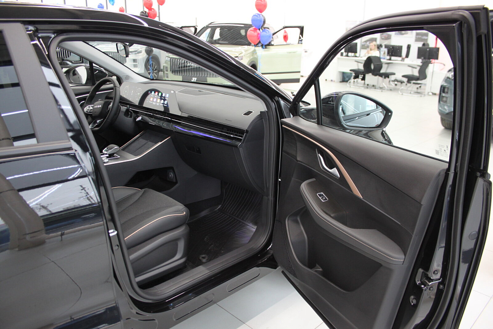 Omoda C5 Драйв, черный