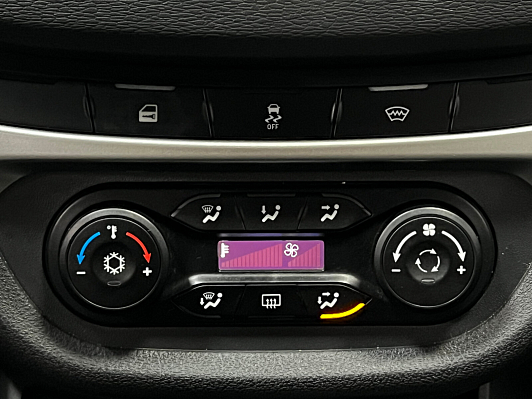 Lada (ВАЗ) Vesta Comfort Winter, 2019 года, пробег 55200 км