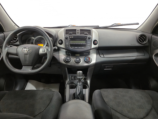 Toyota RAV4, 2011 года, пробег 137509 км