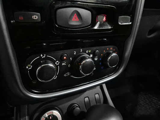 Renault Duster LE Adventure, 2013 года, пробег 149197 км