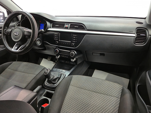 Kia Rio Luxe, 2020 года, пробег 110850 км