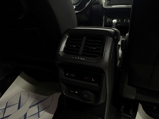 Volkswagen Tiguan Highline, 2018 года, пробег 124500 км