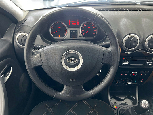 Lada (ВАЗ) Largus Luxe (5 мест), 2018 года, пробег 185000 км