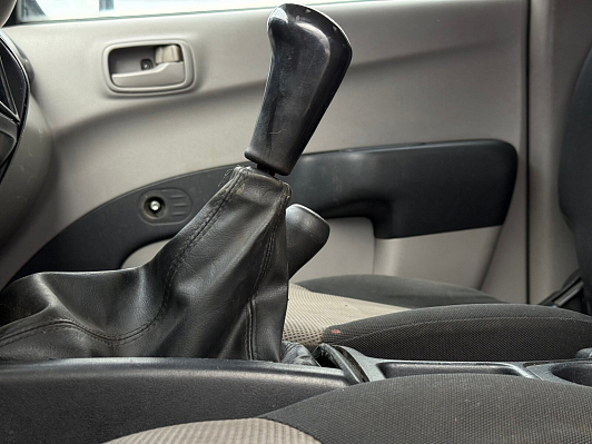 Mitsubishi L200 DC Intense, 2010 года, пробег 249000 км