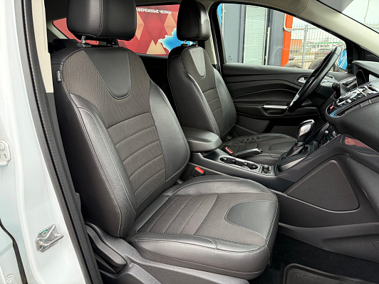 Ford Kuga Titanium, 2014 года, пробег 130486 км