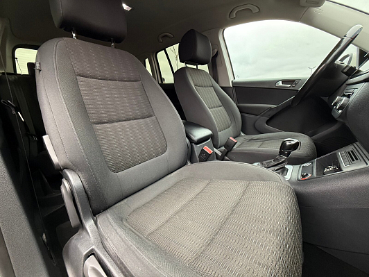 Volkswagen Tiguan Avenue, 2013 года, пробег 272000 км