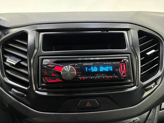 Lada (ВАЗ) Vesta 50 Anniversary, 2019 года, пробег 57589 км